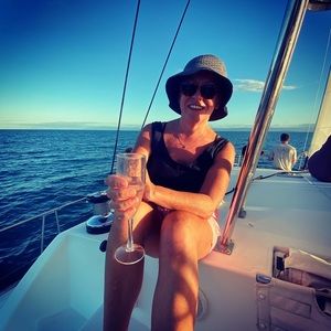 Meet your Posher, Ella